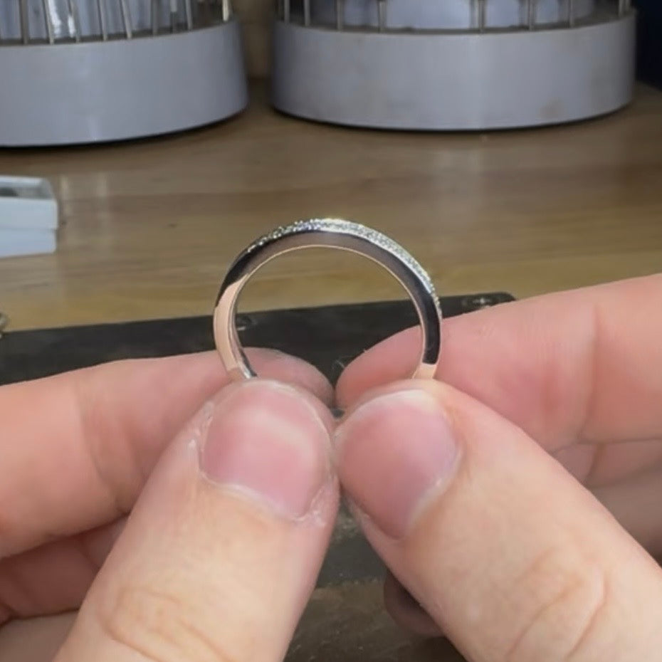 Diamond set band